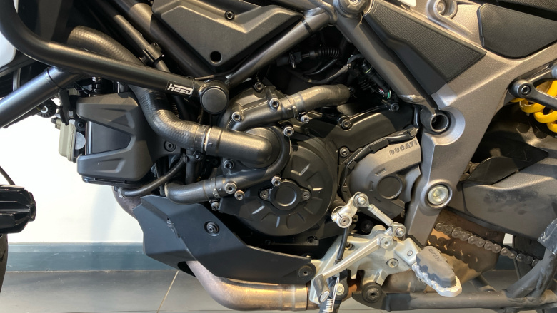 Ducati Multistrada 950 - Red